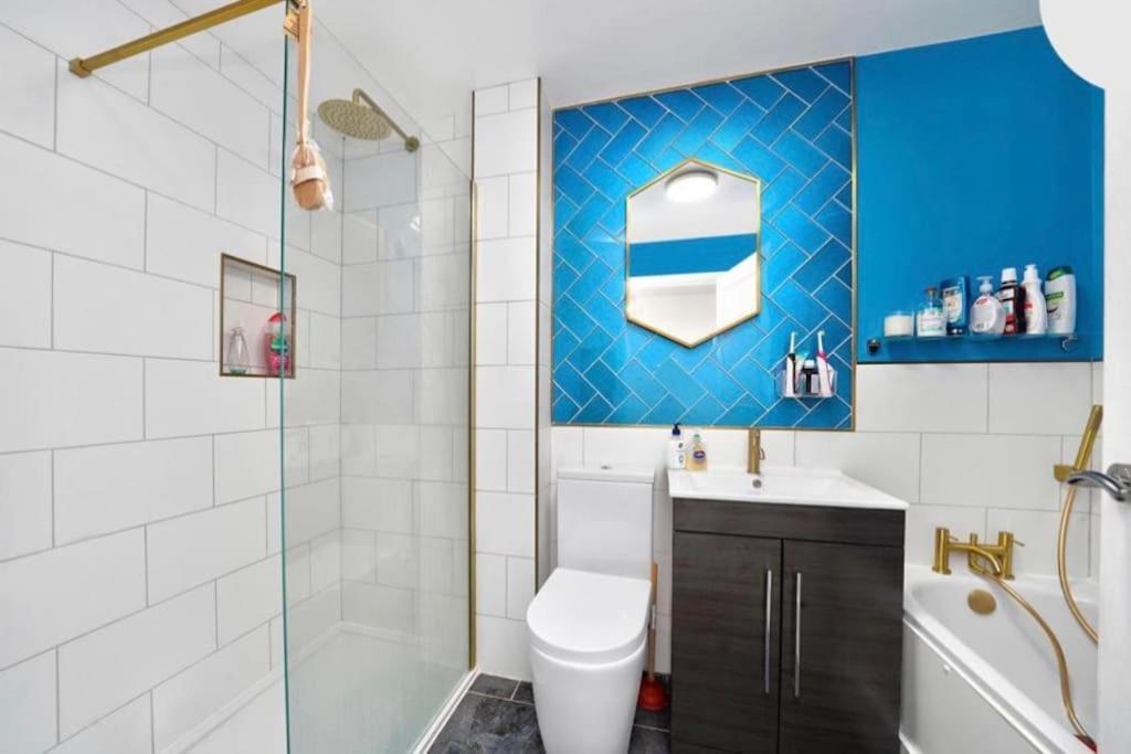 Monalychee Apartment Лондон Екстериор снимка